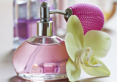 Сама себе парфюмер: как сделать духи в домашних условиях? - статьи Rever